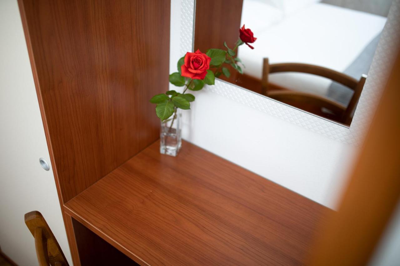 Apartments Dujmovic Ivo 1 バスカ エクステリア 写真