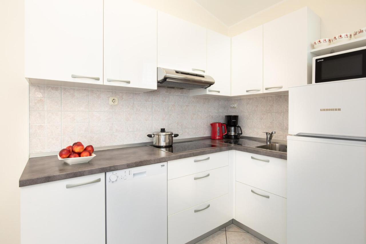 Apartments Dujmovic Ivo 1 バスカ エクステリア 写真